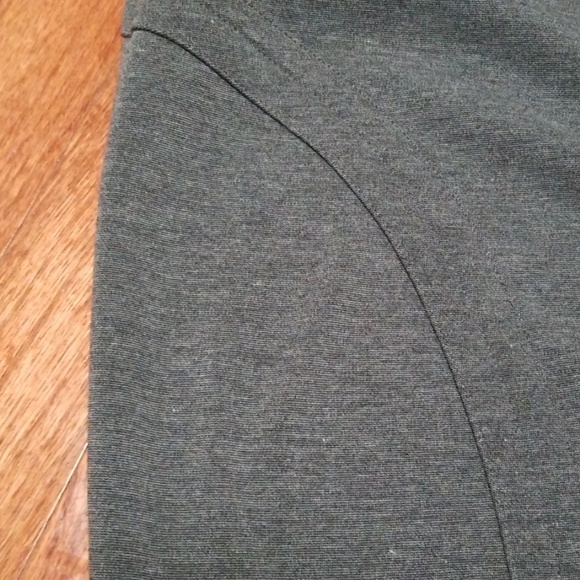 BCBG MAXAZRIA Pencil  Skirt - Picture 4 of 8